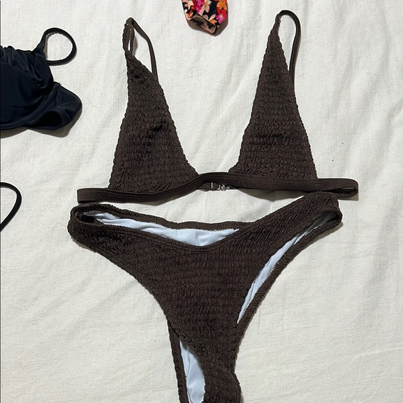 Bundle 4 bikini sets - Picture 5 of 5